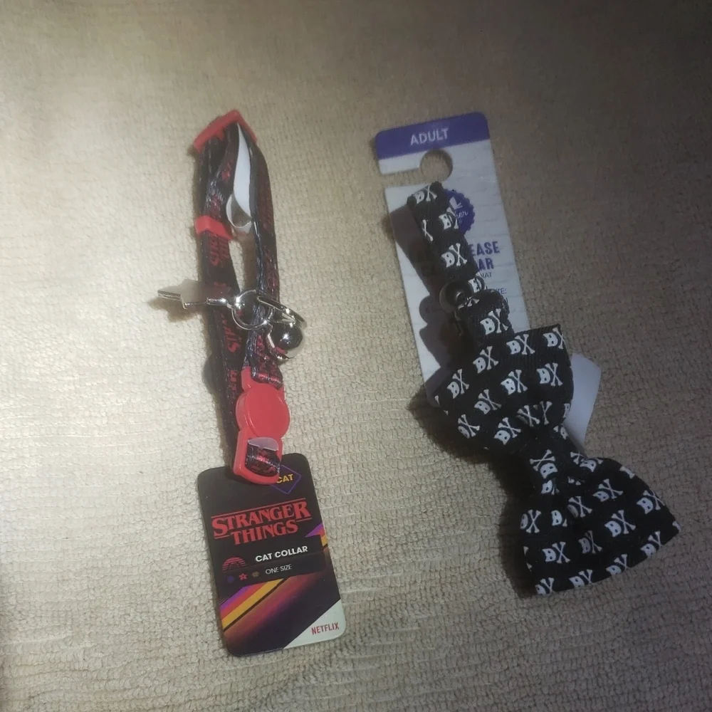 Stranger Things Cat Collar with Bow Tie - Black and Red